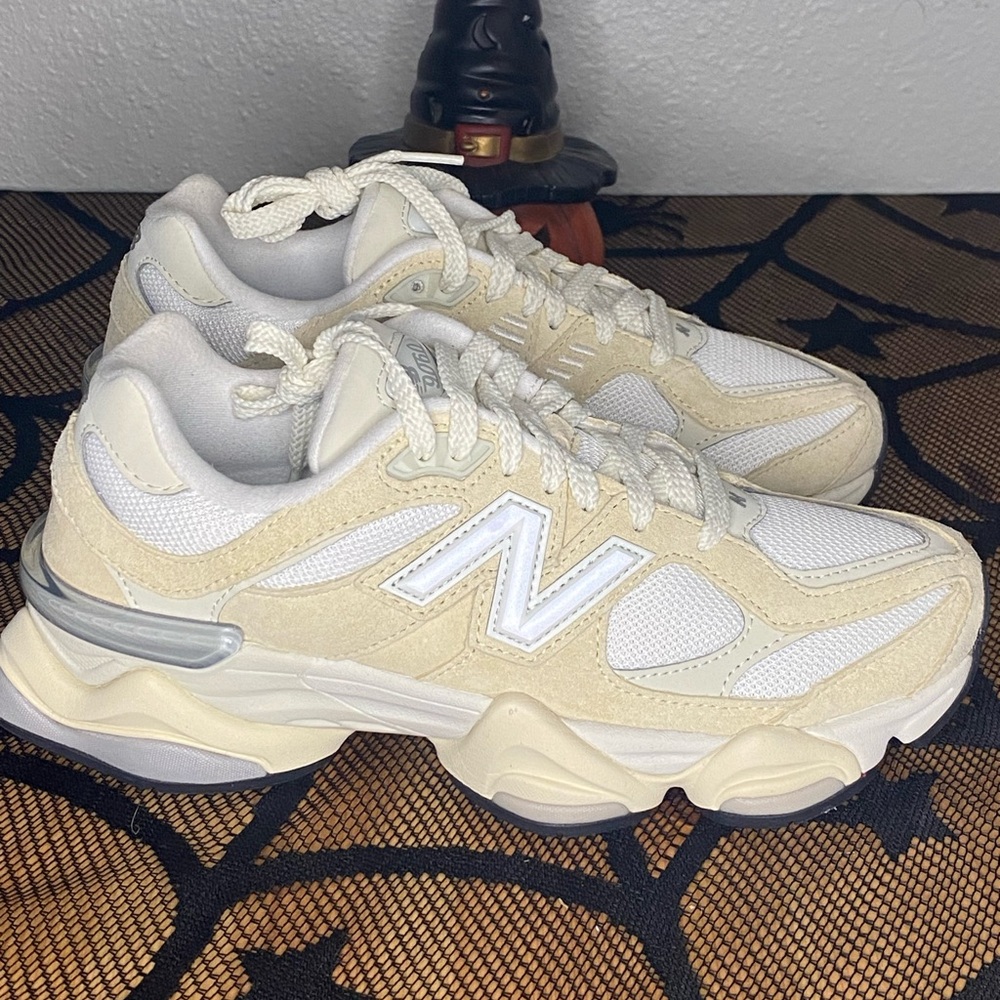 New balance U9060WNB